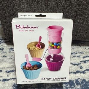 NIB Bakelicious Candy Crusher